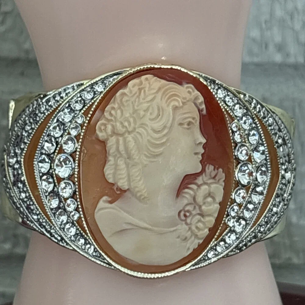 Amedeo NYC Cameo Shell Crystal Hinged Chunky Wide Gold Bangle Bracelet 6.5-7